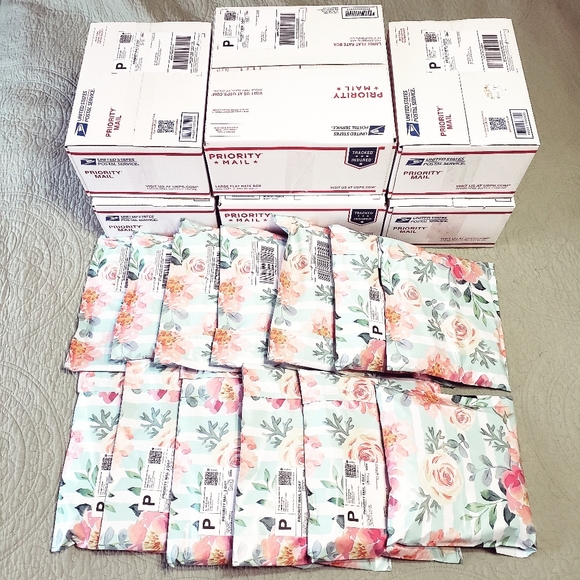 Welcome to my closet! - Picture 12 of 16